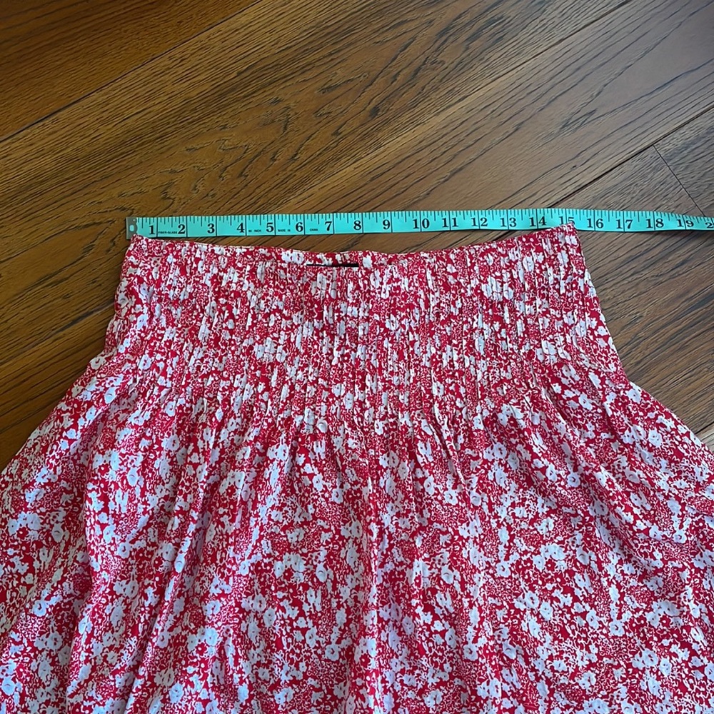 Burberry London Red Pleated Knee Length Ruffle Flowy Skirt - Picture 7 of 10
